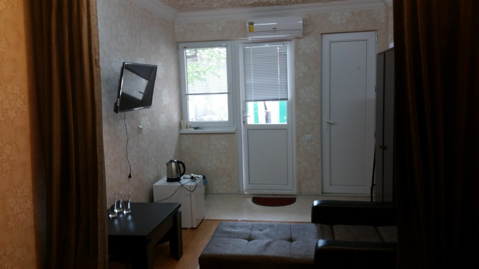 Guest House Spartak Tbilisi Exterior foto